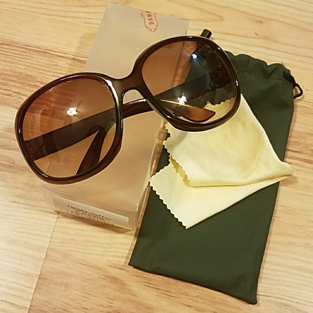 NEW Designer Sunglasses DAMARA